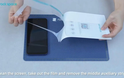 Как установить пленку среднего размера